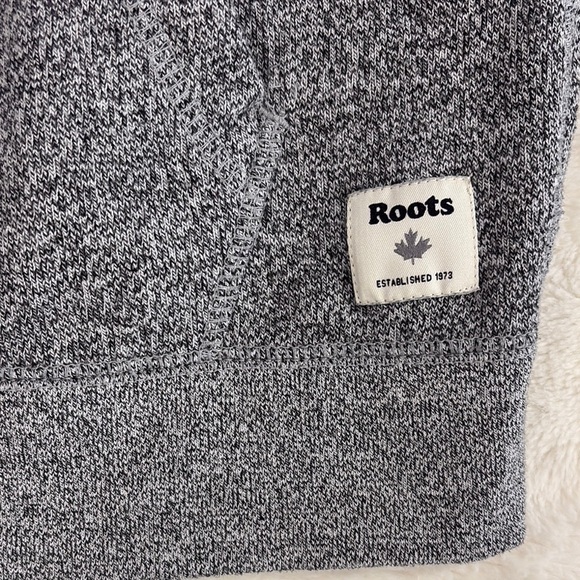 Roots kids Gray Zip-Up Hoodie Sweatshirt size youth Large - new - Picture 2 of 10